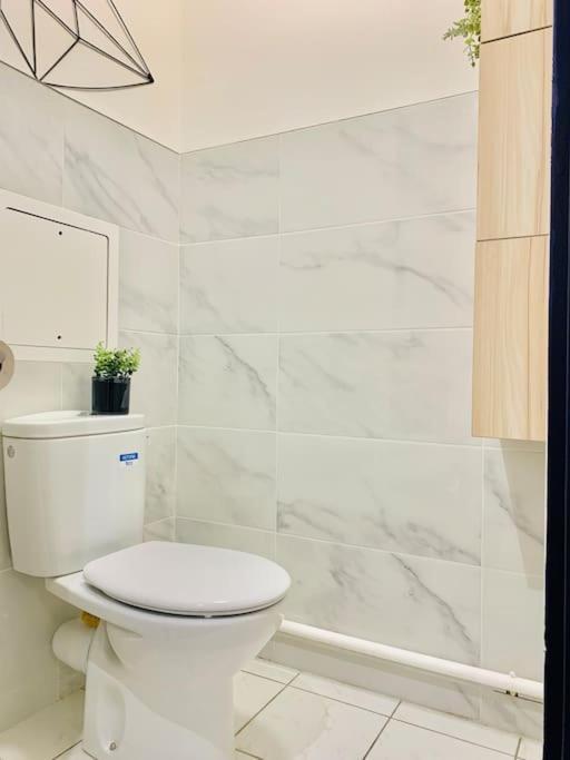 Appartement T2 Ideal Pour Familles Ou Sejour D Affaire Argenteuil Kültér fotó