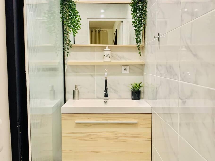 Appartement T2 Ideal Pour Familles Ou Sejour D Affaire Argenteuil Kültér fotó